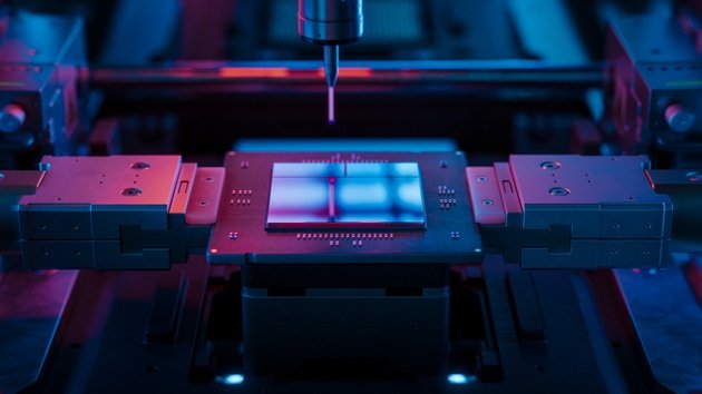 Intel Upgraded to Buy: Nvidia Catalyst Drives AI and Foundry Growth