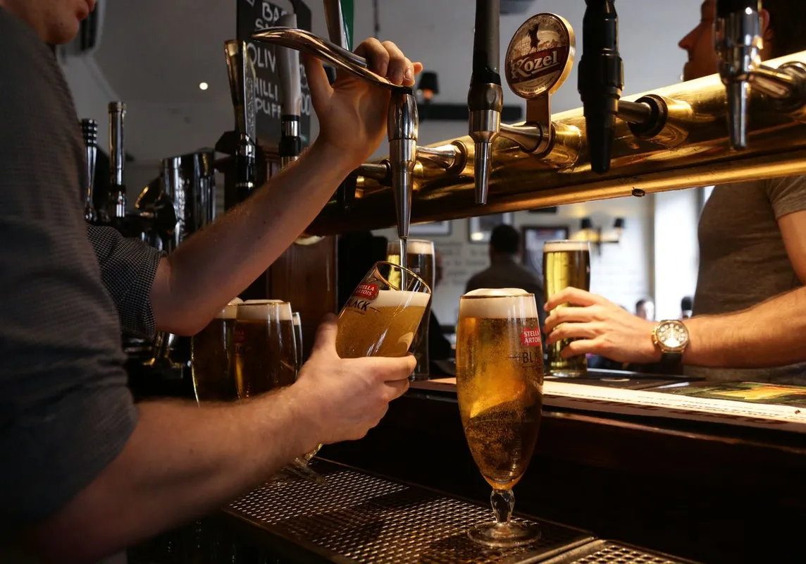 London Temporary Work Surges Amid Rising Unemployment Rates