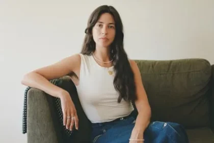 Jean by Madeleine Dunnigan Review: Queer Lust and 1970s Secrets