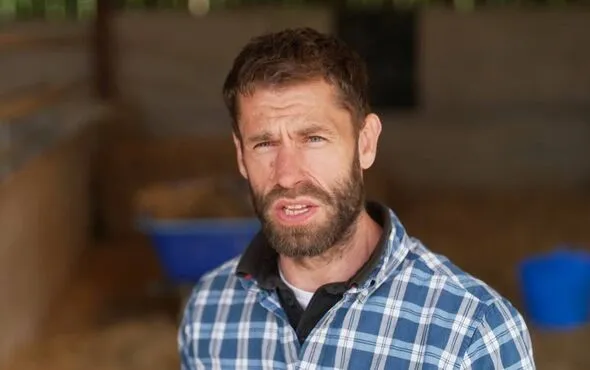Emmerdale Star Kelvin Fletcher’s Oat Harvest Fails Porridge Test