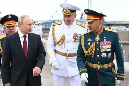 Russia Pushes Space Nuke Threat After Musk’s Starlink Cutoff