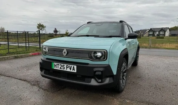 Renault 4 E-Tech Wins Awards, Challenges Chinese EVs Renault 4 E-Tech Wins Awards, Challenges Chinese EVs