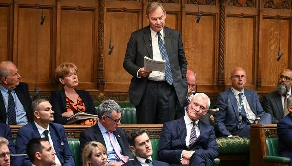 Rupert Lowe Launches Citizen-Funded Inquiry into Grooming Gangs