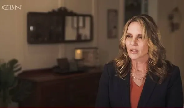 Woman Dead 27 Minutes Awakens, Scribbles ‘It’s Real’ After Heaven Vision