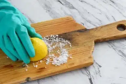6 Effective Ways to Clean Your Home Naturally with Lemons