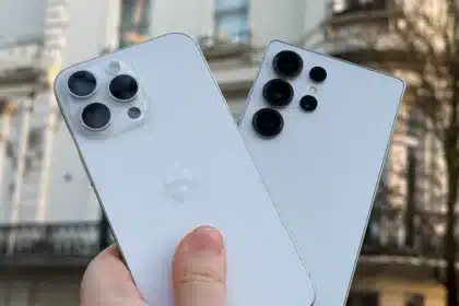 Smartphone Upgrade Cycles: How Long Before You Switch?