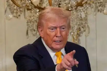 Trump Orders US Agencies to Declassify UFO and Alien Files