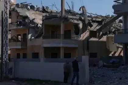 Israeli Airstrikes Kill 10 in Eastern Lebanon, Including Hezbollah Commanders