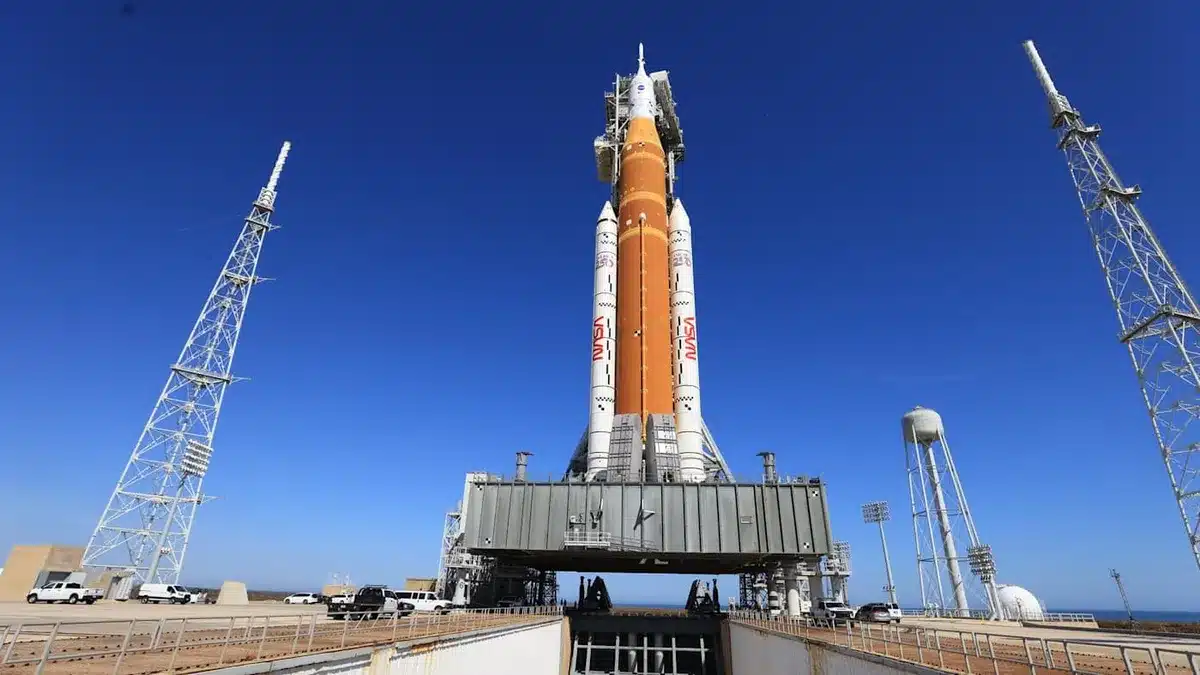 NASA Delays Artemis II Launch Due to SLS Rocket Helium Issue