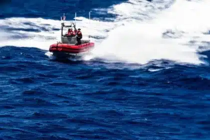 US Speedboat Fires on Cuban Guards: 4 Dead, 6 Injured in Clash