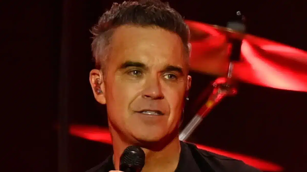 Robbie Williams Ends Feud with Gary Barlow in Emotional Concert Apology
