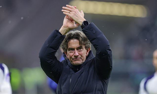 Frank Backs Solanke for England World Cup Spot, Wants to Retain Kolo Muani