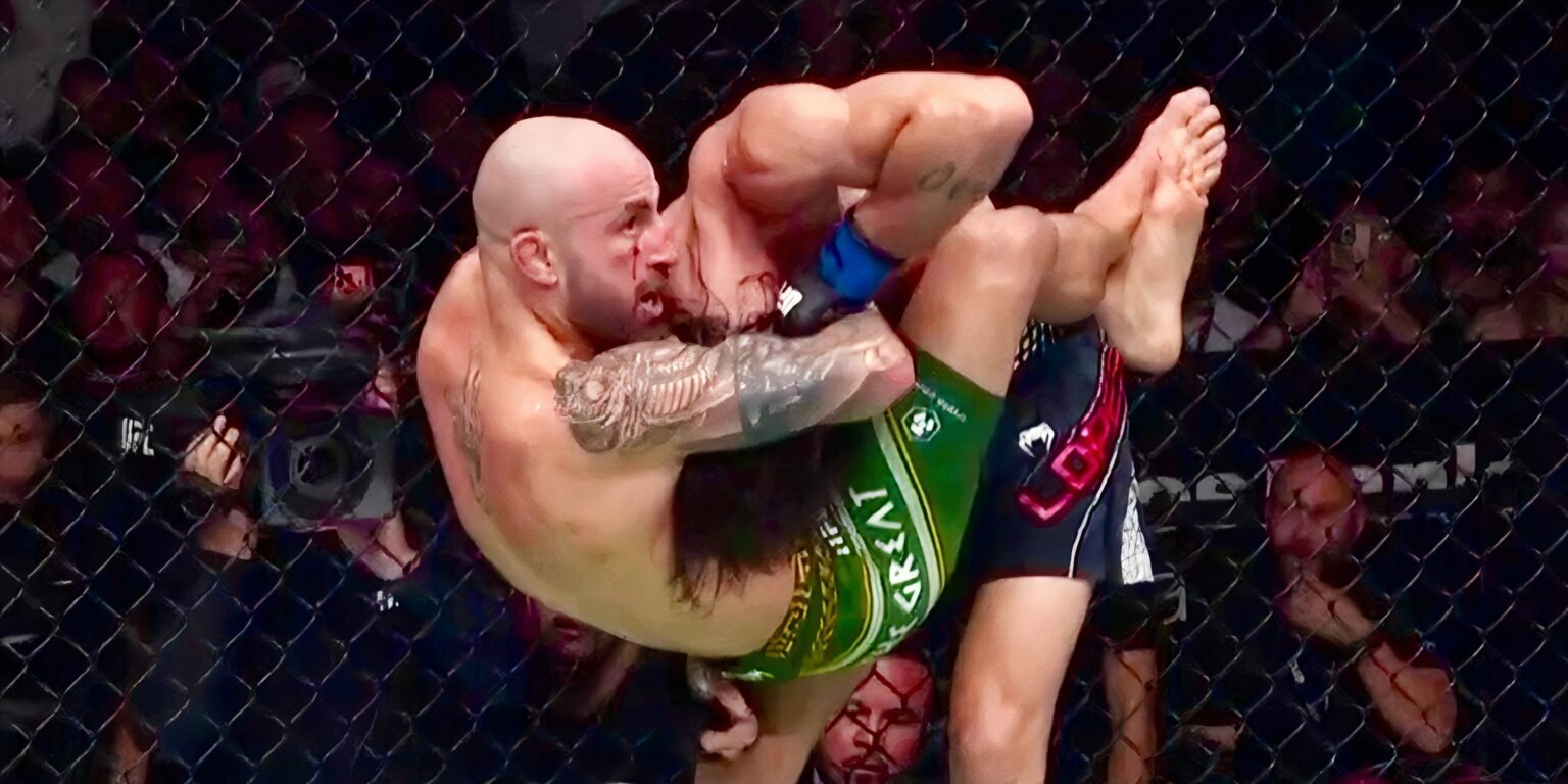 Volkanovski Retains Featherweight Title in UFC 325 Rematch Win Volkanovski Retains Featherweight Title in UFC 325 Rematch Win