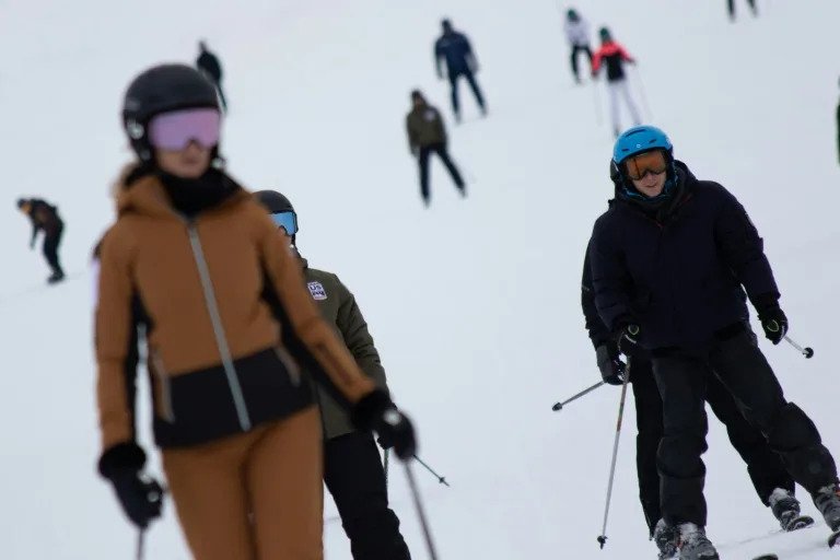 Italian Ski Resorts Battle Crowds and Climate Woes Italian Ski Resorts Battle Crowds and Climate Woes