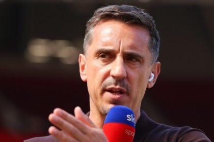 Neville Warns Arsenal: Chelsea’s Comeback Wins Boost Cup Confidence