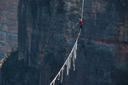 Apple’s Subscription Push Risks Consumer Backlash