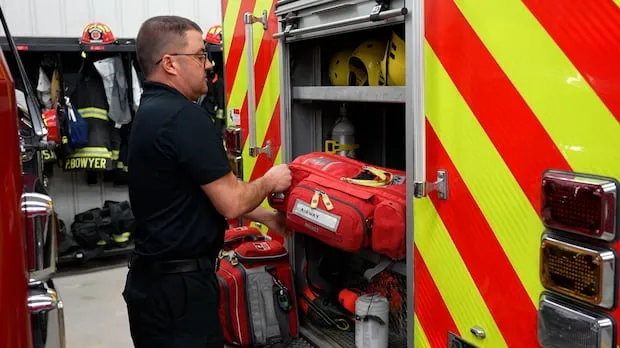 Firefighters Double Medical Response in Two Manitoba Towns