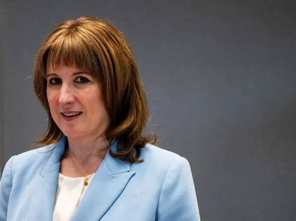 Save £4,000 Now: Expert Tips Amid Rising Costs and Frozen Taxes