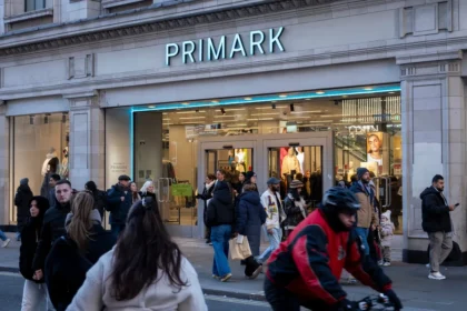 Primark’s £24 Cropped Trench Coat Masters Spring Style