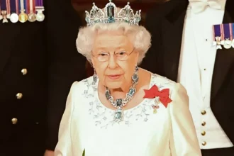 Queen Elizabeth II’s Perfectionist Checks at State Banquets