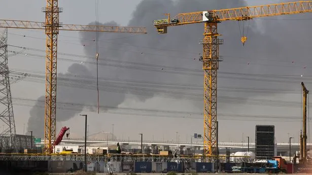 Iran Warns UAE Ports Are Legitimate Targets, Urges Evacuation