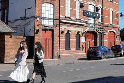 Uni Student Battles Meningitis 4 Days After Canterbury Club Kiss