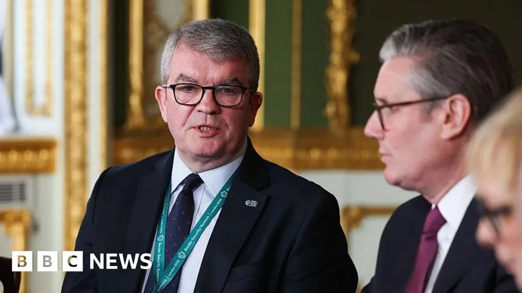 UK Border Security Chief Resigns After 18 Months Amid Migrant Surge