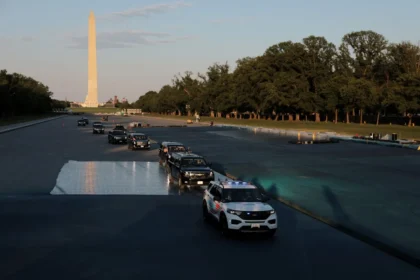 Trump Inspects Reflecting Pool Renovation at Lincoln Memorial