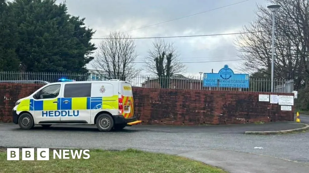 15-Year-Old Denies Attempted Murder After Stabbing Teacher