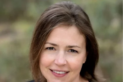 Caroline Elliott Leads B.C. Conservatives with Unity Call Amid NDP Poll Slump