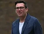 Labour Challengers Push Higher Spending, Wages, Taxes, Renationalisation