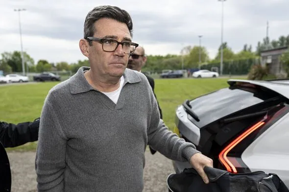 Labour Leadership Challengers Emerge Amid UK Economic Crisis